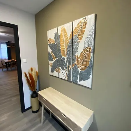 Apartamento Détente à Saint-omer - Jacuzzi Privé, Terrasse, Centre-ville Et Parking Gratuit