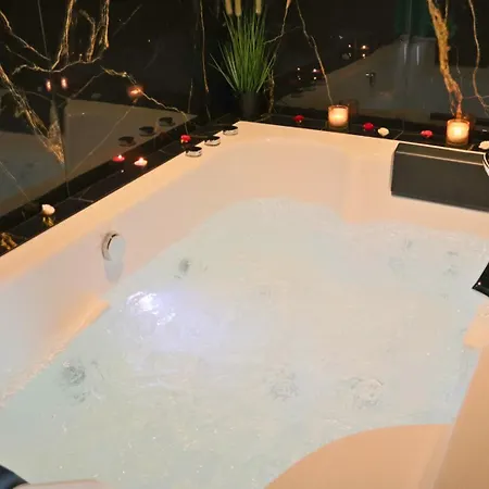 Apartament Sejour Detente A Saint-omer - Jacuzzi Prive, Terrasse, Centre-ville Et Parking Gratuit *