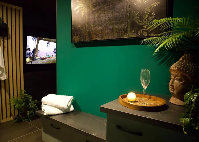 Lejlighed Sejour Detente A Saint-omer - Jacuzzi Prive, Terrasse, Centre-ville Et Parking Gratuit